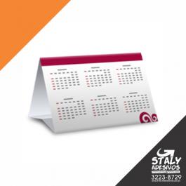 Calendário de Mesa Básico ART PREMIUM 250G ==  4x0 VERNIZ UV TOTAL FR ==  ZG01